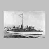 020-0017 Die Kapkeimer Motor-Yacht -Guestphalia- auf dem Haff..jpg